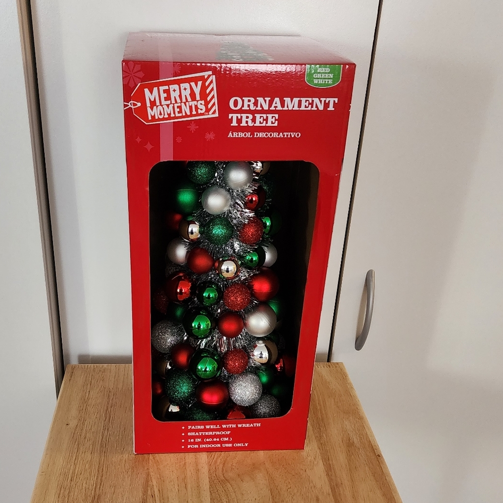 Christmas ornament tree